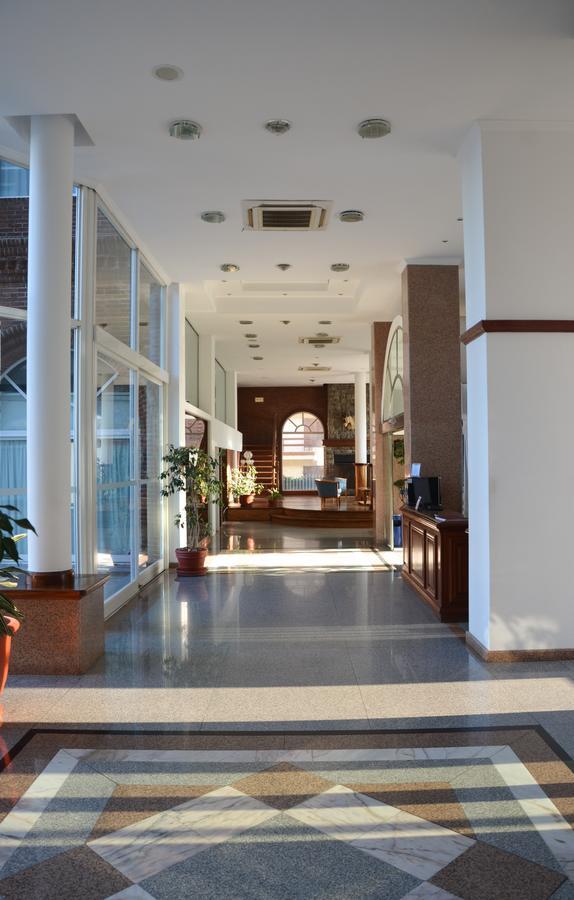 Hotel Reviens Pinamar Eksteriør bilde